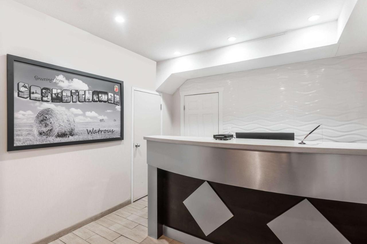 Motel Super 8 By Wyndham Watrous Exterior foto