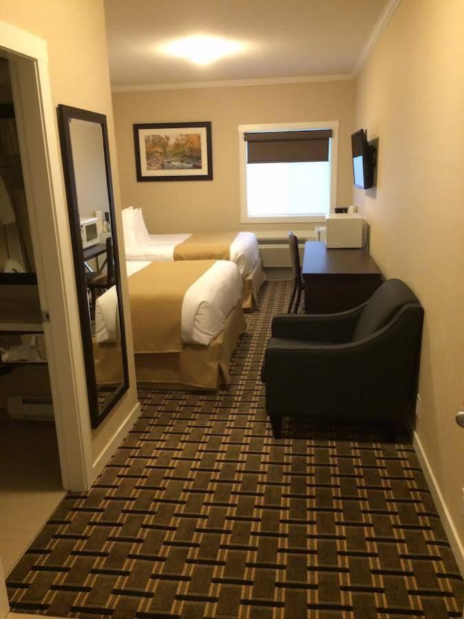 Motel Super 8 By Wyndham Watrous Exterior foto