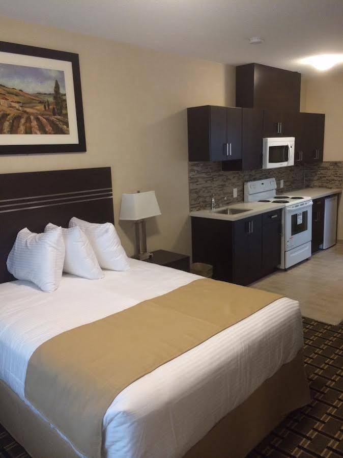 Motel Super 8 By Wyndham Watrous Exterior foto